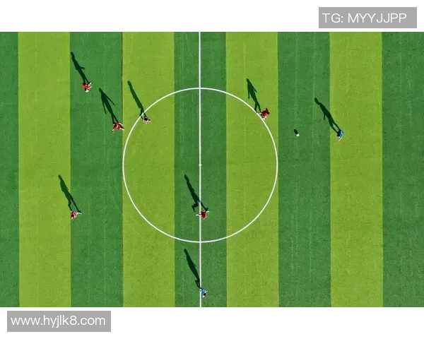 蓝弧足球带你领略全新足球体验与激情赛事的完美结合